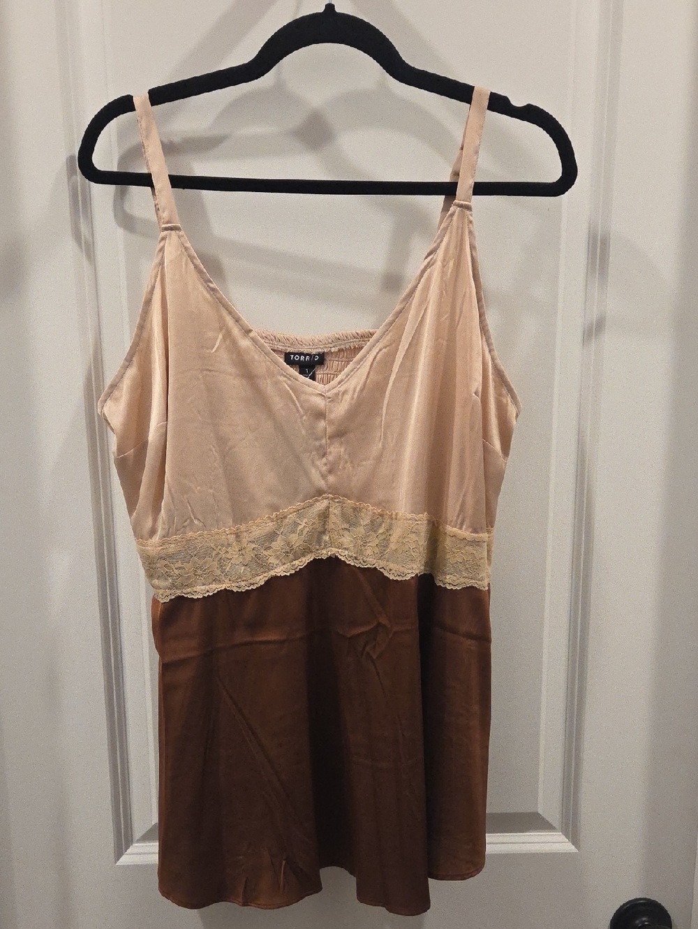 torrid Two-Tone Satin Lace Cami - Blush & Brown